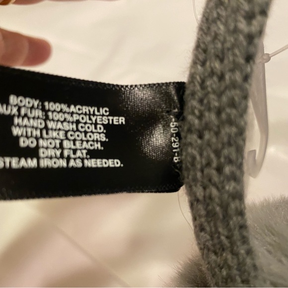 NWT gorgeous JCPENNEY Mixit Ear Muffs gothic grey OS Acrylic SUPER SOFT! - Picture 5 of 7